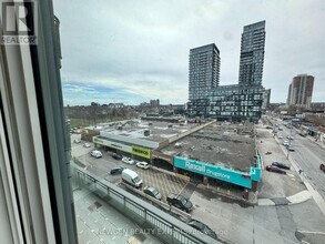 1185 Dupont St in Toronto, ON - Building Photo - Building Photo