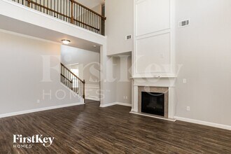 6252 Stonelake Dr SW in Atlanta, GA - Foto de edificio - Building Photo