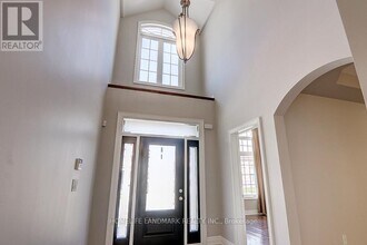 146 Lady Fenyrose Ave in Vaughan, ON - Building Photo - Building Photo