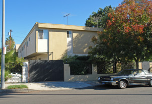 1316 Tamarind Ave in Los Angeles, CA - Building Photo