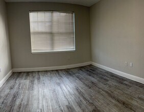 10196 NW 33rd St in Coral Springs, FL - Foto de edificio - Building Photo