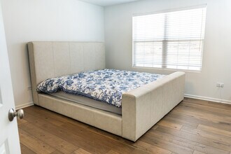 9256 Harlowe Ln in Orland Park, IL - Building Photo - Building Photo