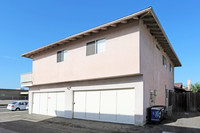 16582 Sabot Ln in Huntington Beach, CA - Building Photo - Building Photo