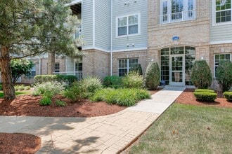 1307 W Lake St in Addison, IL - Building Photo - Building Photo