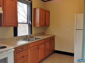 709 Lafayette St in Charlottesville, VA - Building Photo - Building Photo