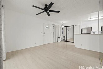 92-1050-1050 Okaa St in Kapolei, HI - Building Photo - Building Photo