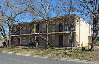 Springdale Apartments in Austin, TX - Building Photo - Building Photo