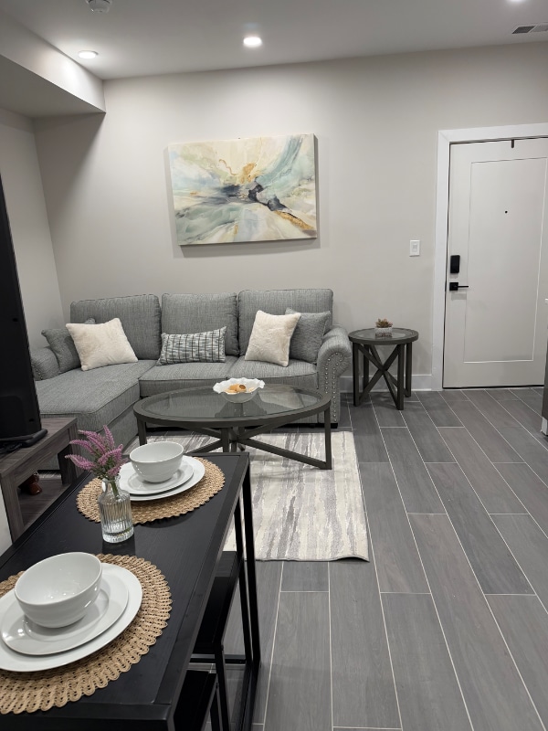 824 18th St NE, Unit 001 in Washington, DC - Foto de edificio - Building Photo