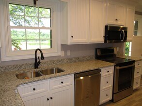 1131 Warfield Blvd in Clarksville, TN - Building Photo - Building Photo