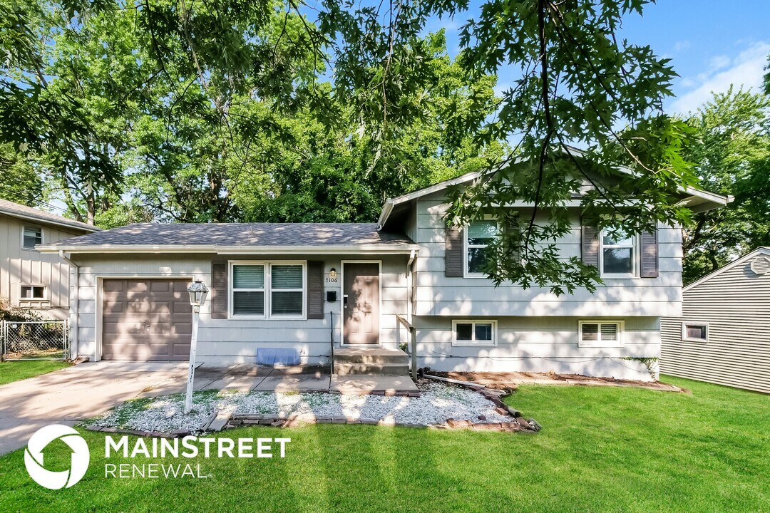 7106 Ballentine St in Shawnee, KS - Building Photo