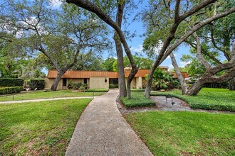 229 Flame Ave in Maitland, FL - Foto de edificio - Building Photo