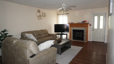 3409 Summerfield Dr in Clarksville, TN - Building Photo - Building Photo
