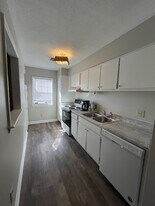 2510 Avent Ferry Rd in Raleigh, NC - Building Photo