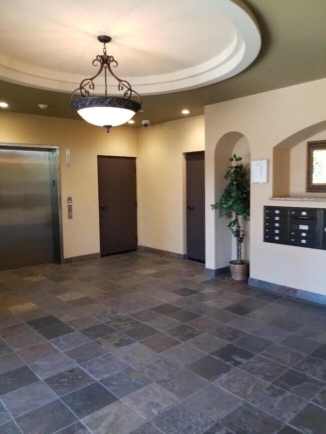 Portofino Villas in North Hollywood, CA - Building Photo - Building Photo
