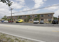 295-395 SW 15th St in Pompano Beach, FL - Building Photo - Building Photo