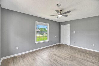 6916 Orville St in Houston, TX - Foto de edificio - Building Photo