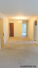 31 Parkwood St-Unit -Apt 4 in Albany, NY - Building Photo - Building Photo