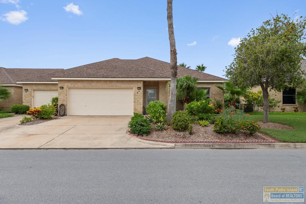 42 Torrey Pines Dr in Laguna Vista, TX - Building Photo