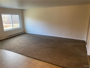 660 County Rte 1 in Oswego, NY - Building Photo - Building Photo