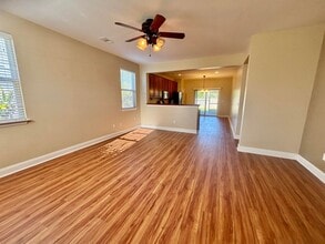 7137 Sweetgrass Blvd in Hanahan, SC - Foto de edificio - Building Photo