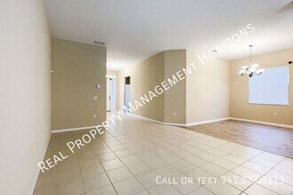 8146 Indigo Ridge Terrace in Bradenton, FL - Building Photo - Building Photo