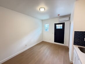 1248 1/2 W 24th St in Los Angeles, CA - Building Photo - Building Photo