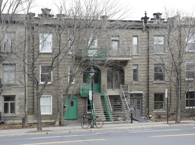 5969 du Parc in Montréal, QC - Building Photo - Primary Photo