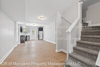 2407 Baker St photo'