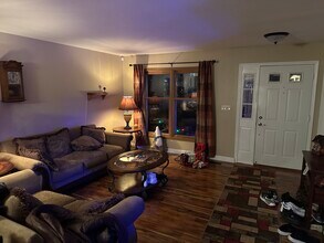 716 Greenmeadow Ct in Crystal Lake, IL - Building Photo - Building Photo