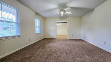 2460 Sedalia Dr in Clemmons, NC - Building Photo - Building Photo