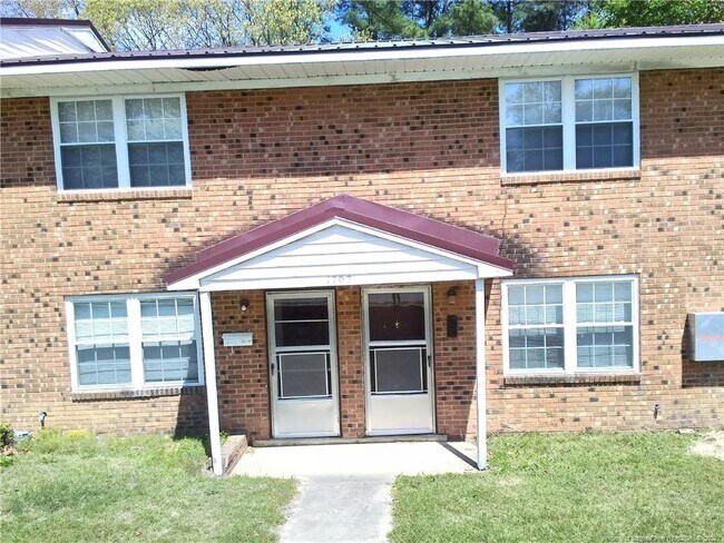 1708 Newark Ave in Fayetteville, NC - Building Photo - Building Photo