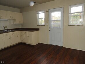 6006 Dickson Rd in Indianapolis, IN - Building Photo - Building Photo