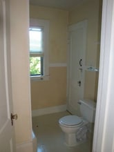 1207 E 9th St, Unit Apt 1 in Davenport, IA - Foto de edificio - Building Photo