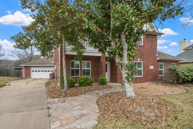 property at 1116 River Ct