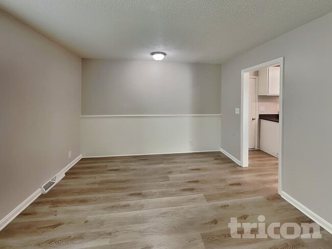 839 Lundy Ln in Charlotte, NC - Building Photo - Building Photo