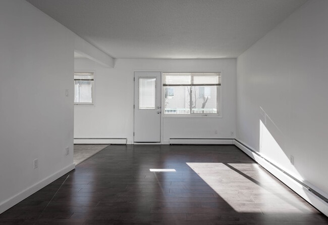 Katelyn in Edmonton, AB - Building Photo - Building Photo