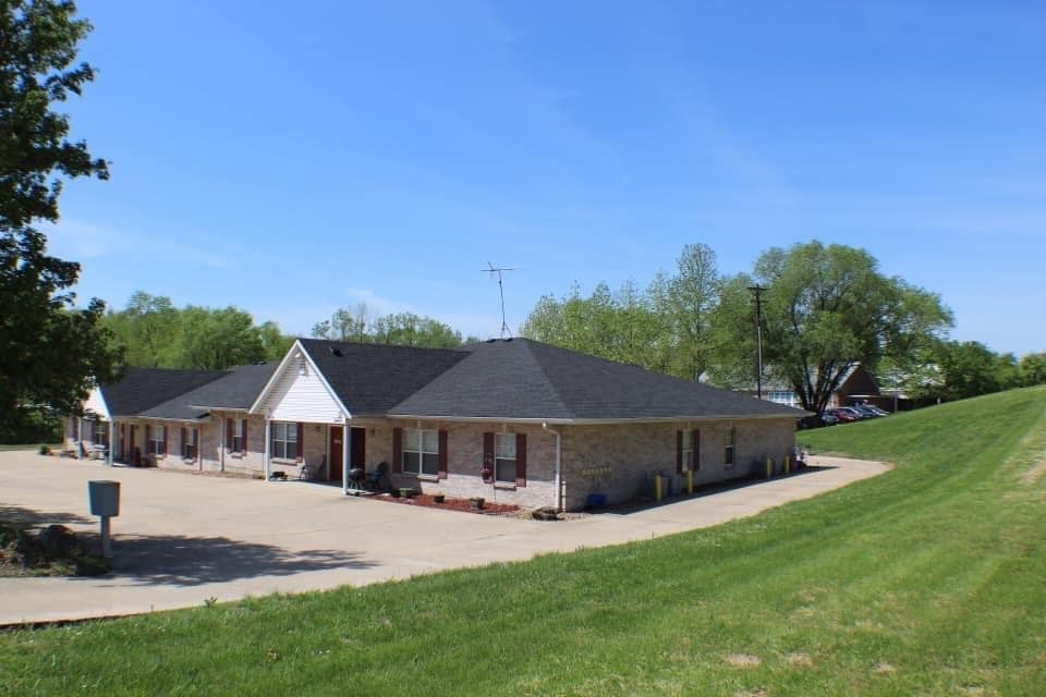 2460 East 5th Street, Unit Newly Remodeled Condo in Washington, MO - Building Photo