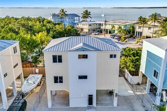 9 Gulf Dr in Key Largo, FL - Building Photo - Building Photo