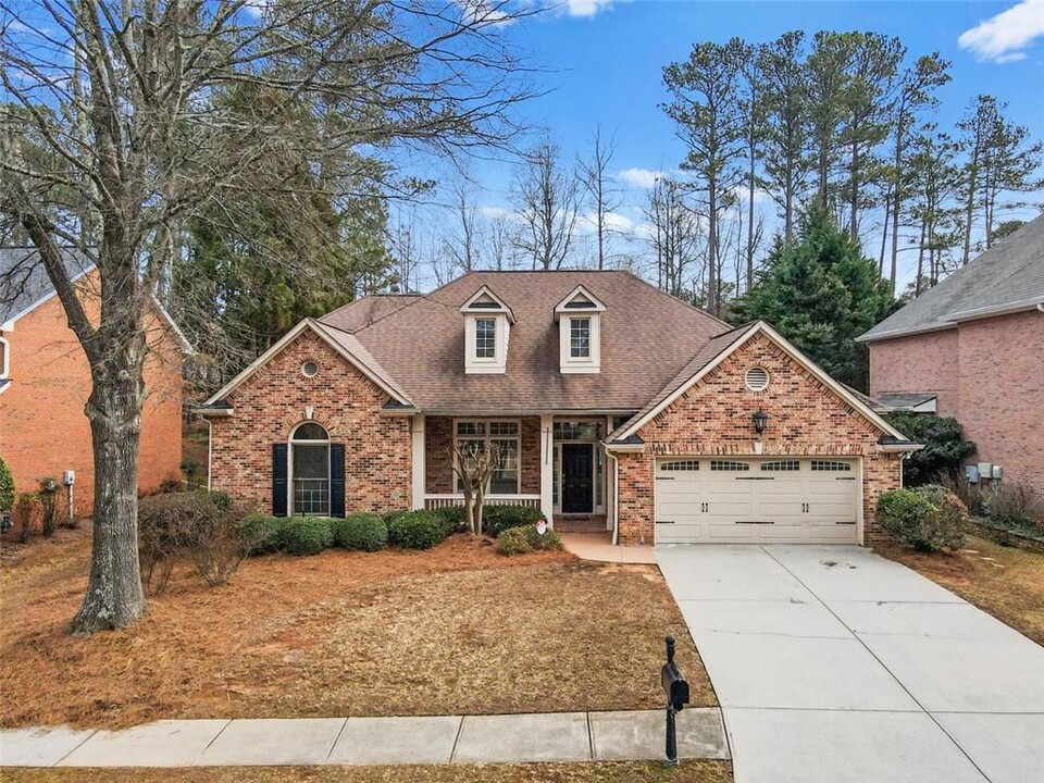 1065 Beacon Hill Crossing in Alpharetta, GA - Building Photo