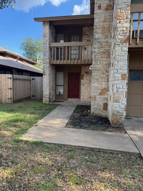 8333 Fathom Cir in Austin, TX - Building Photo