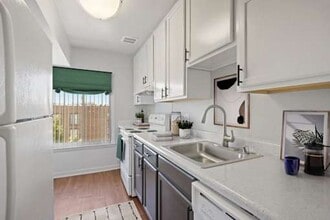 Washington Apartments in Washington, DC - Building Photo - Building Photo