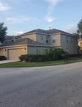 1733 Pointe W Wy in Vero Beach, FL - Building Photo - Building Photo