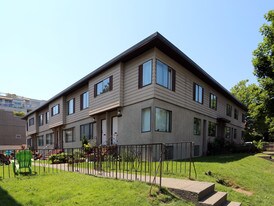 2268-2280 3rd Av W in Vancouver, BC - Building Photo