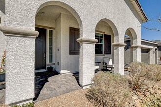 10064 Ocher Valley Ave in Las Vegas, NV - Building Photo - Building Photo
