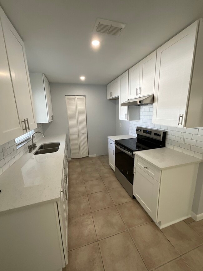 1379 Burnley Ct in Kissimmee, FL - Building Photo - Building Photo