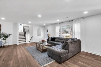 1536 Daffodil Dr in Marietta, GA - Building Photo - Building Photo