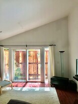 656 Grand Ave in Long Beach, CA - Building Photo