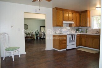 1132 Adobe Pl in Pittsburg, CA - Building Photo - Building Photo