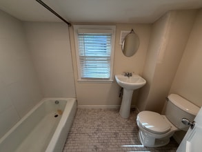 347 4th Ave S in South St. Paul, MN - Foto de edificio - Building Photo