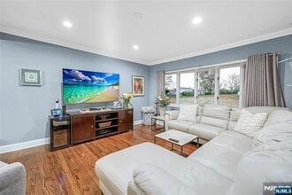 194 Delmar Ave in Glen Rock, NJ - Building Photo - Building Photo